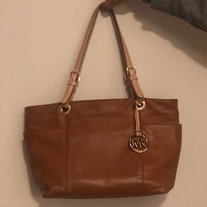 Micheal Kors Leather Purse